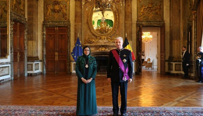 سفيرة سلطنة عُمان لدى بلجيكا تقدم أوراق اعتمادها