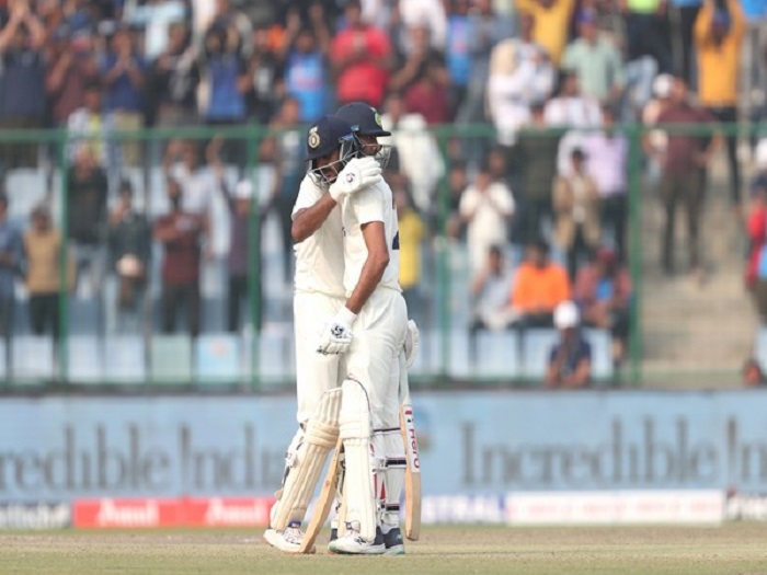 Axar-Ashwin partnership bails out India, Australia make confident start in second innings of Delhi Test