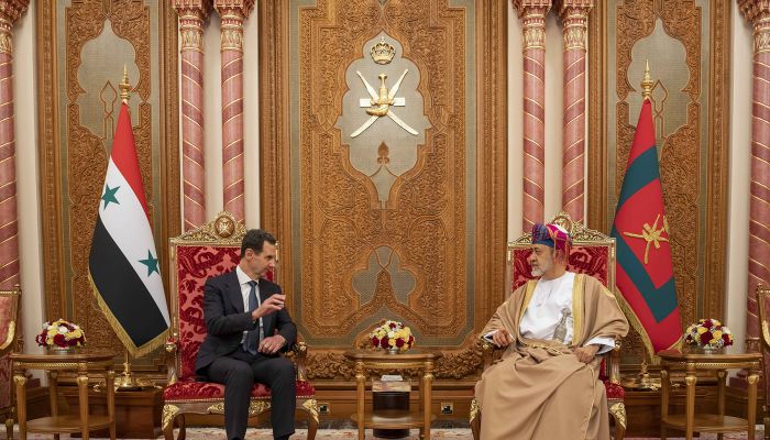 بشار الأسد يزور سلطنة عمان.. ويعقد جلسة مباحثات رسمية مع جلالة السلطان