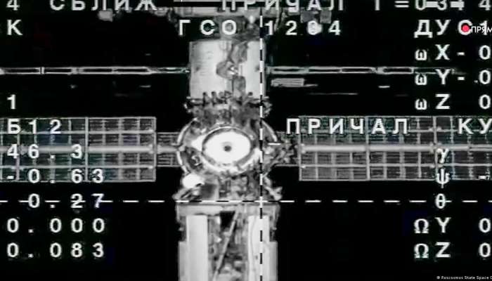 Russian Soyuz capsule docks with ISS