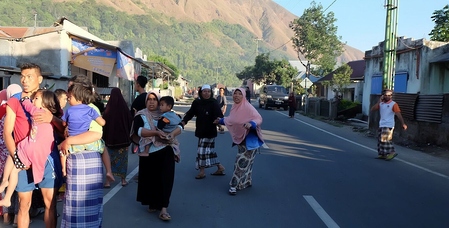 زلزال بقوة 5.7 درجة يضرب جزيرة سومطرة الإندونيسية