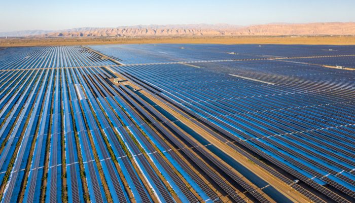 سلطنة عمان توافق على إسناد مشاريع للطاقة الشمسية لمستثمرين عالميين