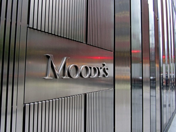 Moody's downgrades long-deposit ratings of five Pakistani banks