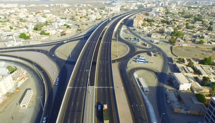 كيف تعمل إدارة هندسة المرور بشرطة عمان السلطانية؟