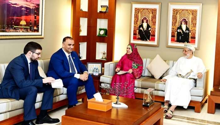 Oman, Russia review cooperation in scholarships field