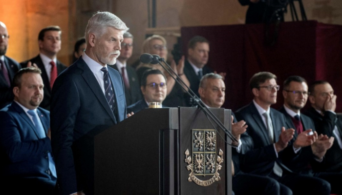 بيتر بافيل يؤدي اليمين الدستورية رئيسًا للتشيك