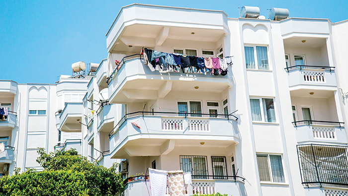 Hefty fine ‘a deterrent’ for hanging clothes on balconies