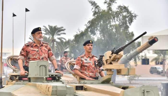 HM The Sultan visits Sultan of Oman’s Armoured Division