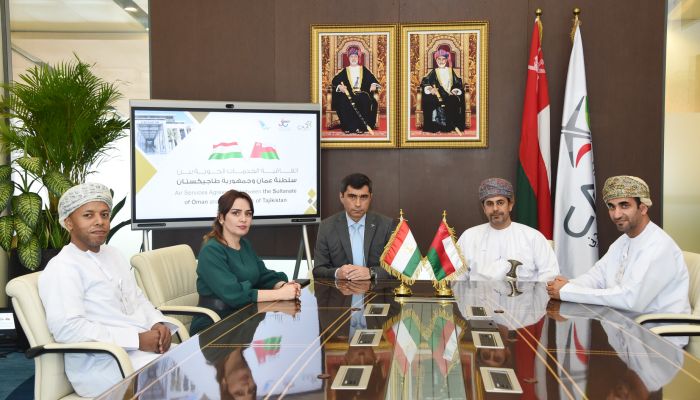 سلطنة عمان و طاجيكستان توقعان على اتفاقية الخدمات الجوية