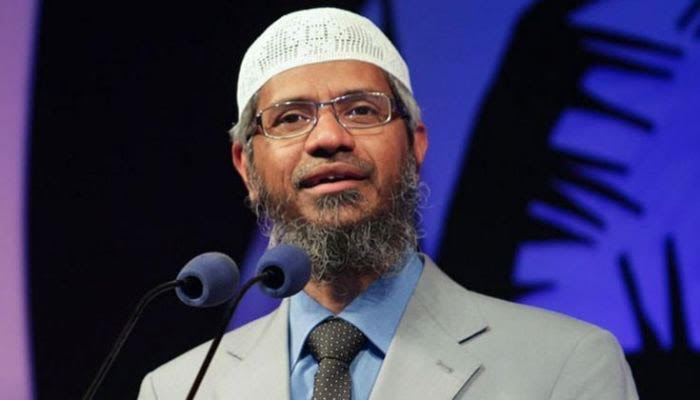 Zakir Naik arrives in Oman for the first time