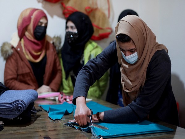 Afghan female entrepreneur teaches girls in 'secrecy'
