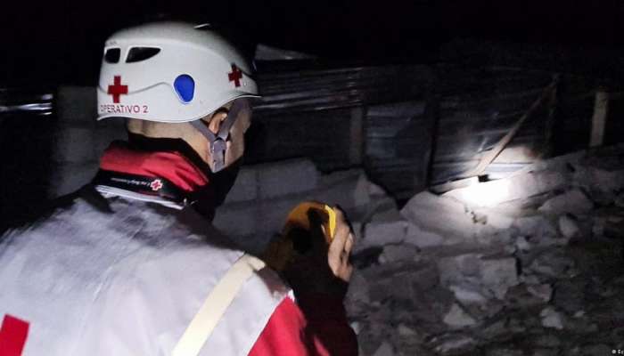 Ecuador landslide kills 7, dozens missing