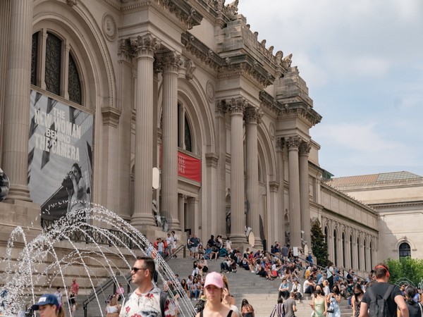 US Metropolitan Museum of Art to return 15 smuggled sculptures to India