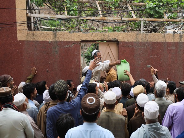 Inflation, unorganised distribution of free flour blamed for stampede in Pakistan