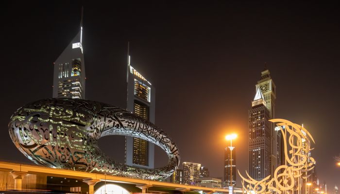 ليالي رمضان الساحرة وسط أجواء عربية أصيلة في قلب دبي