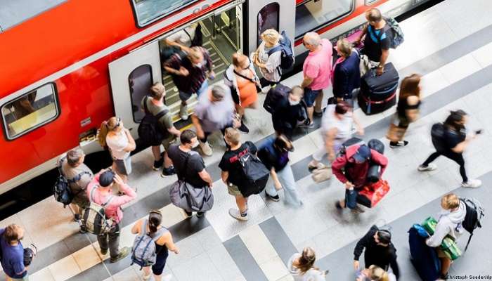 Germany launches €49 monthly public transport ticket