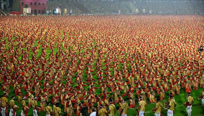 超过11000掘进舞者从印度阿萨姆邦的进入吉尼斯纪录的壮举
