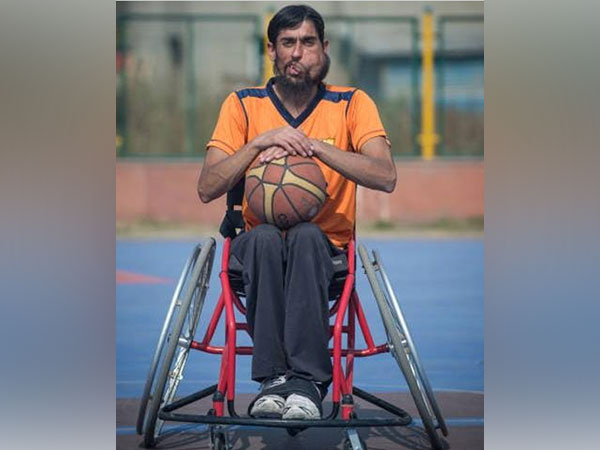 克服逆境:JK的穆罕默德Rafee成为了残疾人社区的楷模