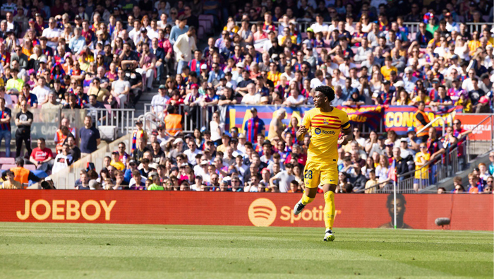 Barca travel to Vallecas to defend their 11-point lead