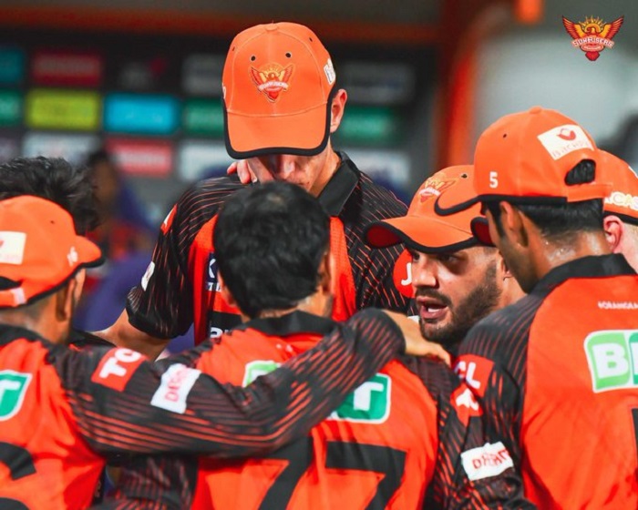 Bowlers hold nerves in death overs as KKR clinch five-run win over SRH