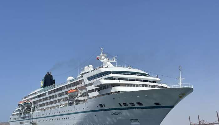 Salalah Port receives a cruise ship