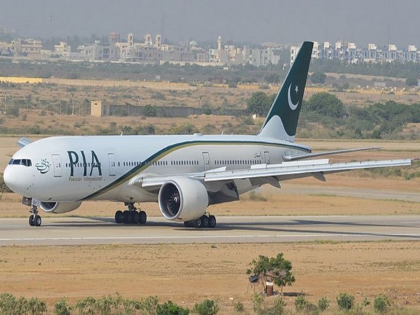 Unable to land in Lahore due to bad weather, PIA plane enters Indian airspace