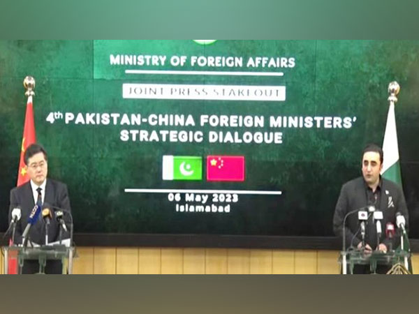 Chinese foreign minister tells Pakistan to overcome political instability