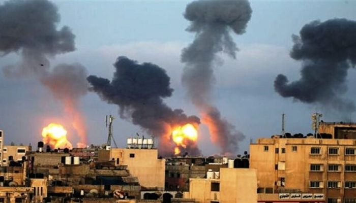 طائرات العدوان الإسرائيلية تواصل شن غاراتها على قطاع غزة