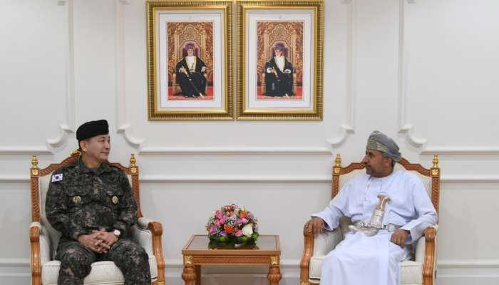 Defence Ministry’s Secretary General receives Korean Military official