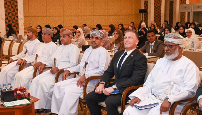 Oman hosts summit on safety of food additives