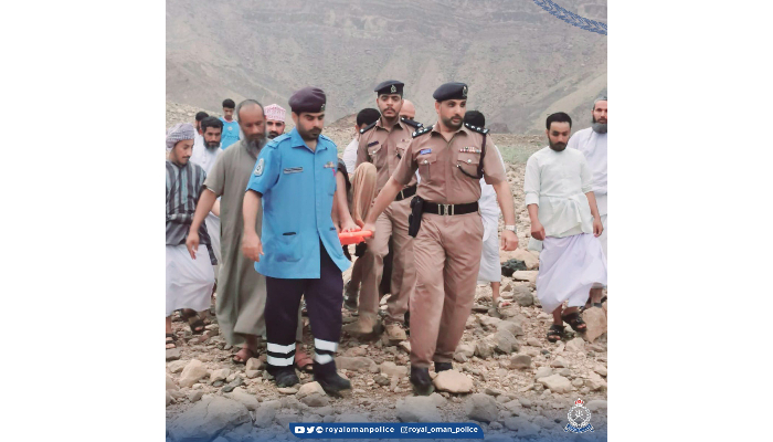 Royal Oman Police rescues citizen in North Al Sharqiyah