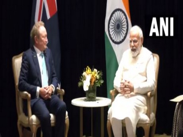 Indian PM Modi kickstarts Sydney visit, meets Australian CEOs