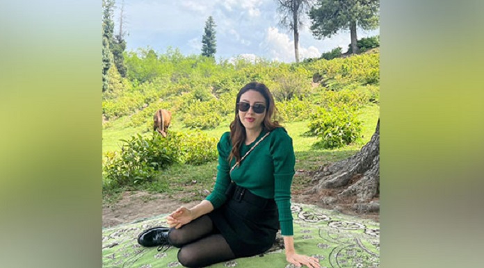 "Much nicer and safer": Saumya Tandon falls in love with Kashmir again