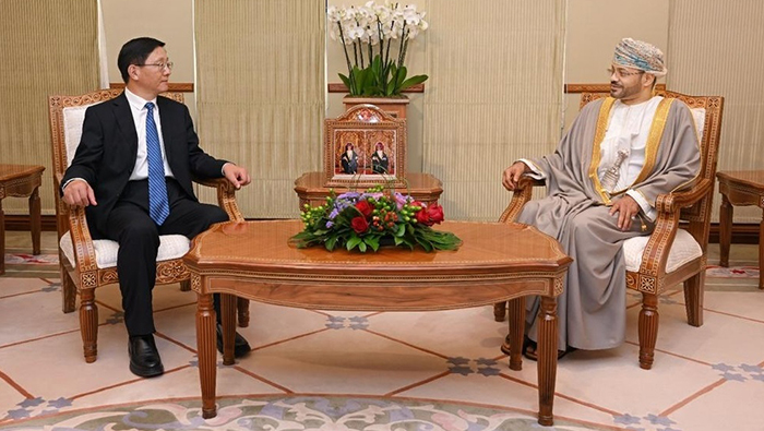 Sayyid Badr receives Governor of Yunnan Province