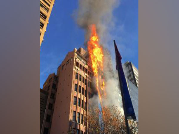 Massive fire engulfs Sydney building, residents says 'looked like a movie'