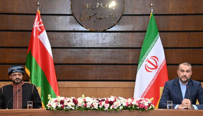 سلطنة عُمان وإيران تؤكدان على استمرار معالجة وإيجاد الحلول السلمية للقضايا والتطورات في المنطقة