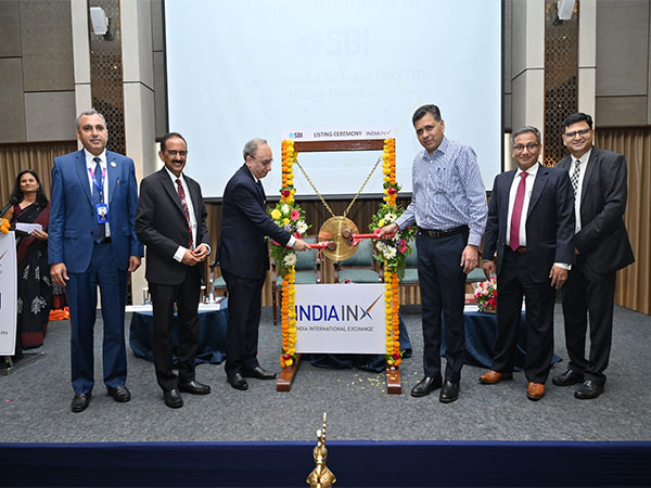 State Bank of India raises $750 million via bonds on India INX