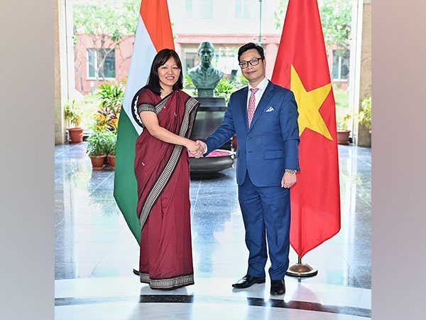 India, Vietnam vow to strengthen marine scientific research, connectivity