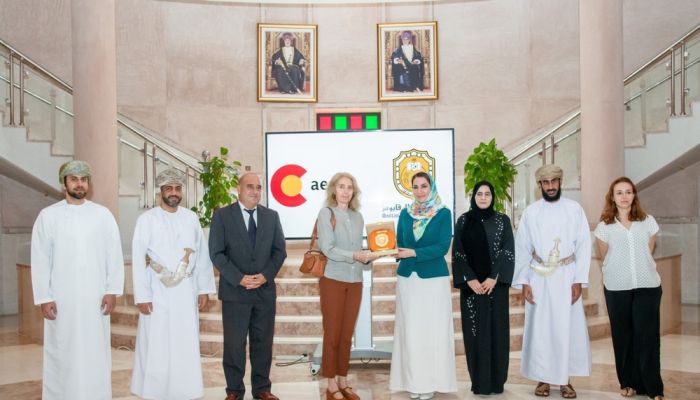اتفاقية تعاون بين جامعة السلطان قابوس والوكالة الإسبانية لتنمية التعاون الدولي