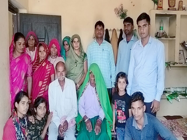 Goof-up in India: Man, believed to be dead, returns to Rajasthan home after 33 years