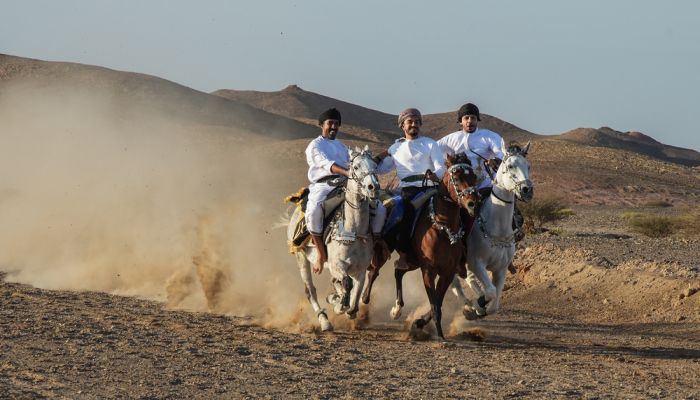 سلطنة عُمان تحقق جوائز ذهبية وشرفية في بينالي الشباب الدولي