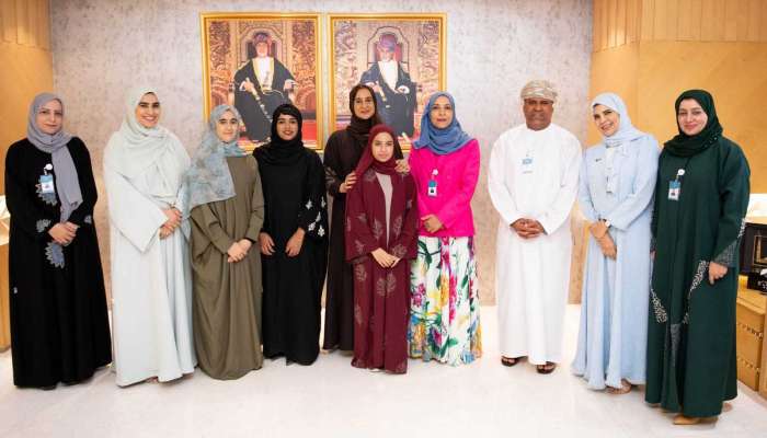 Minister of Education honours Doha Al-Adab team for their performance in science exhibition