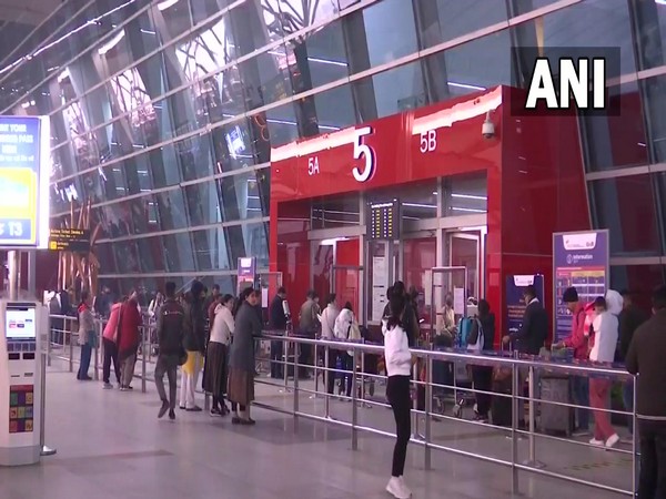 Saudi Arabian passenger duped of Riyal 19,000 by fake customs officers at Delhi airport