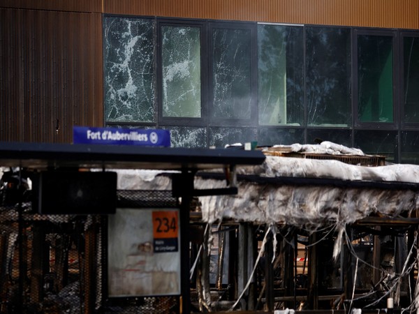 Over 400 arrested as third night of violent protest sweeps France