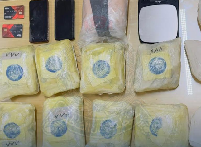 Four arrested for illegal entry, smuggling drugs into Oman