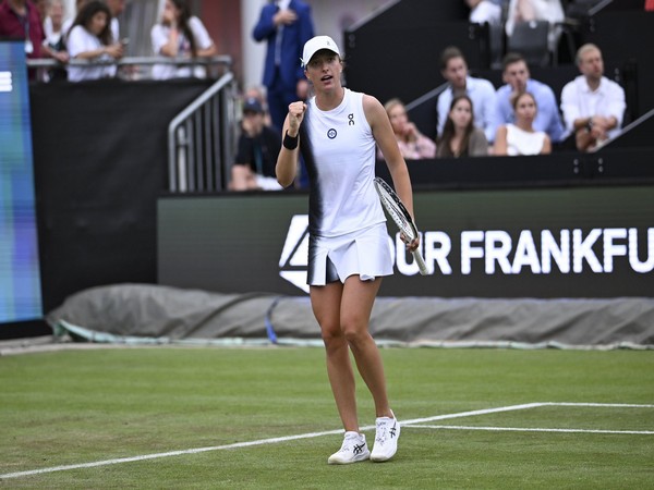 Wimbledon: Iga Swiatek advances to the pre-quarters stage with win over Petra Martic