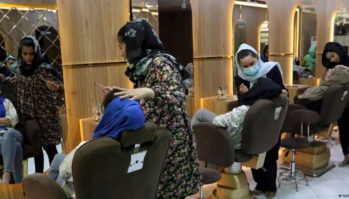 Afghanistan: Taliban beauty salon ban worsens women's agony