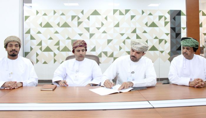 سلطنة عمان توقع اتفاقية تمويل سلاسل الإمداد