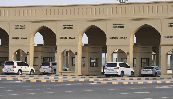 Visitors to Oman through land ports urged to abide by traffic rules