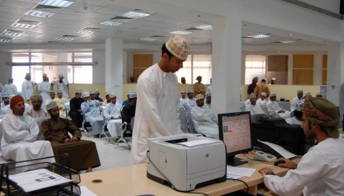 المطيري للشبيبة: منفعة الباحثين عن عمل موجودة في القانون الجديد.. وسيحدد موعد استحقاقها قريباً